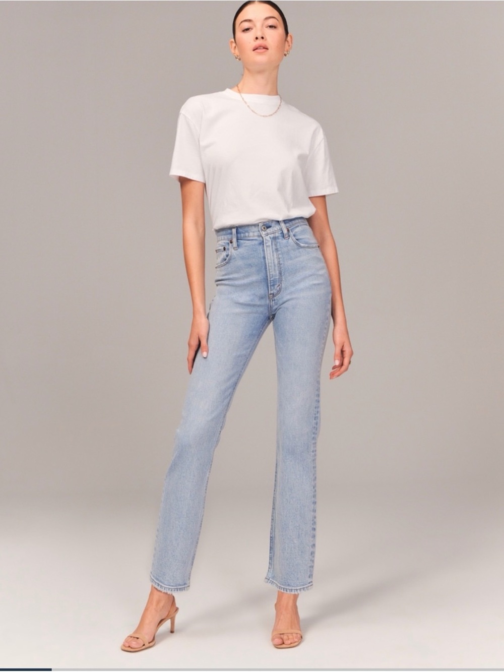 Abercrombie & Fitch Ultra High Rise Ankle Straight Jeans 31LONG